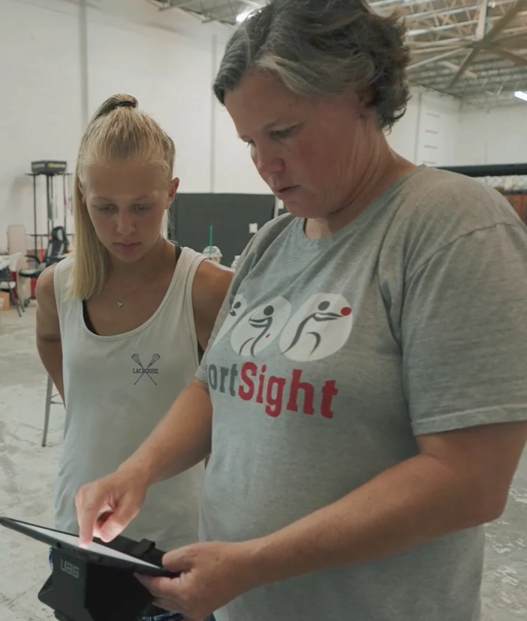 Tablet feedback reviewed during an athlete training session